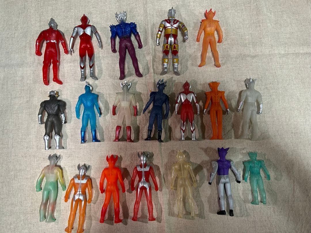 ウルトラマン　限定ソフビ　19体セット